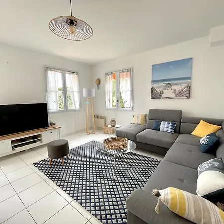 بيت للعطل Maison Renovee Avec Jardin, 2 Chambres, Wifi, A 500m De La - - Fr-1-231-320 *